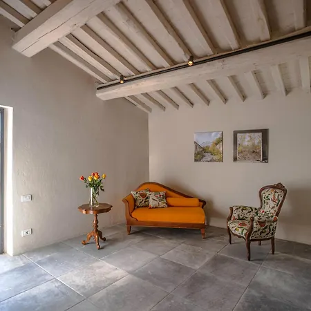 Relais Borgo Elissa Bed & Breakfast *